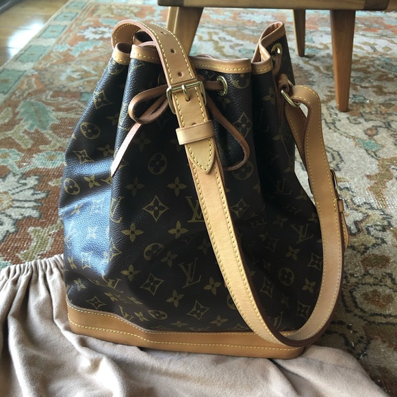 Louis Vuitton Handbags - Louis Vuitton Noe Shoulder Bag